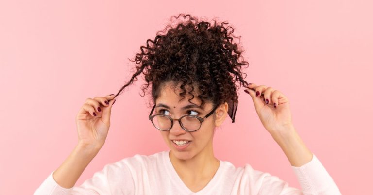 trim curly hair for bounce